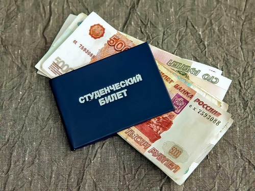 ​Президентскую стипендию для студентов вузов увеличат до 30 тысяч рублей