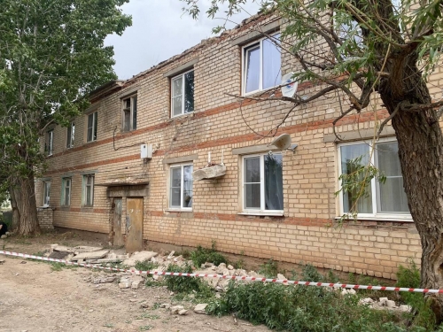 ​В Ахтубинске произошло частичное обрушение двухэтажного дома