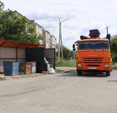 ​Обустройство городских контейнерных площадок продолжается