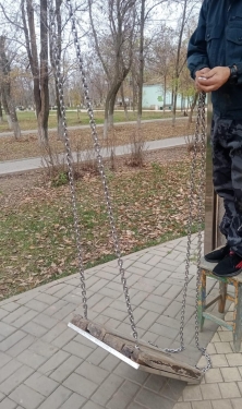 ​Сотрудники МКУ "Чистый Город" продолжают работу по облагораживанию территорий