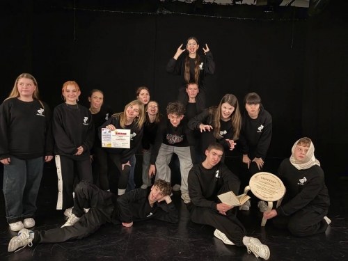 Ахтубинские театралы приняли участие во всероссийском детском театрально-поэтическом фестивале «Табуретка».